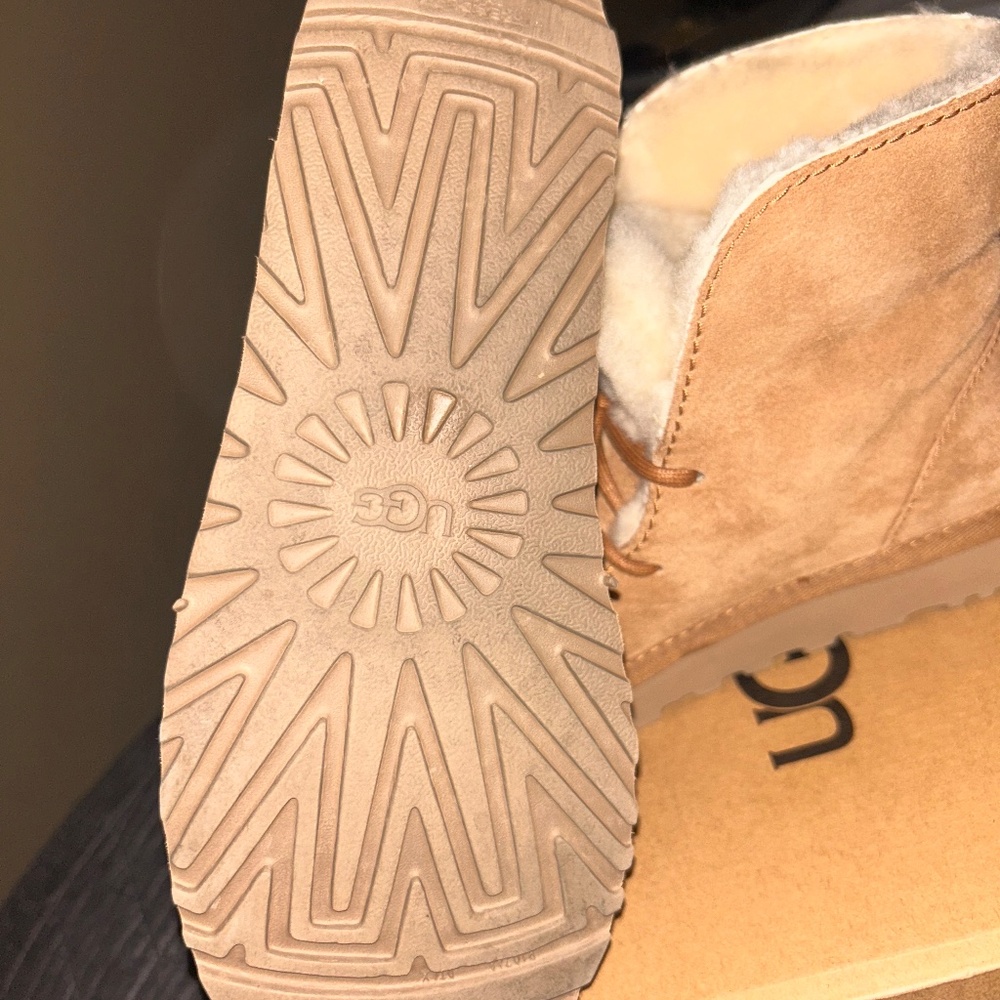 Like NEW UGG WOMEN'S SLIPPERS ANKLE BOOTS CHESTNUT BROWN - Picture 5 of 13